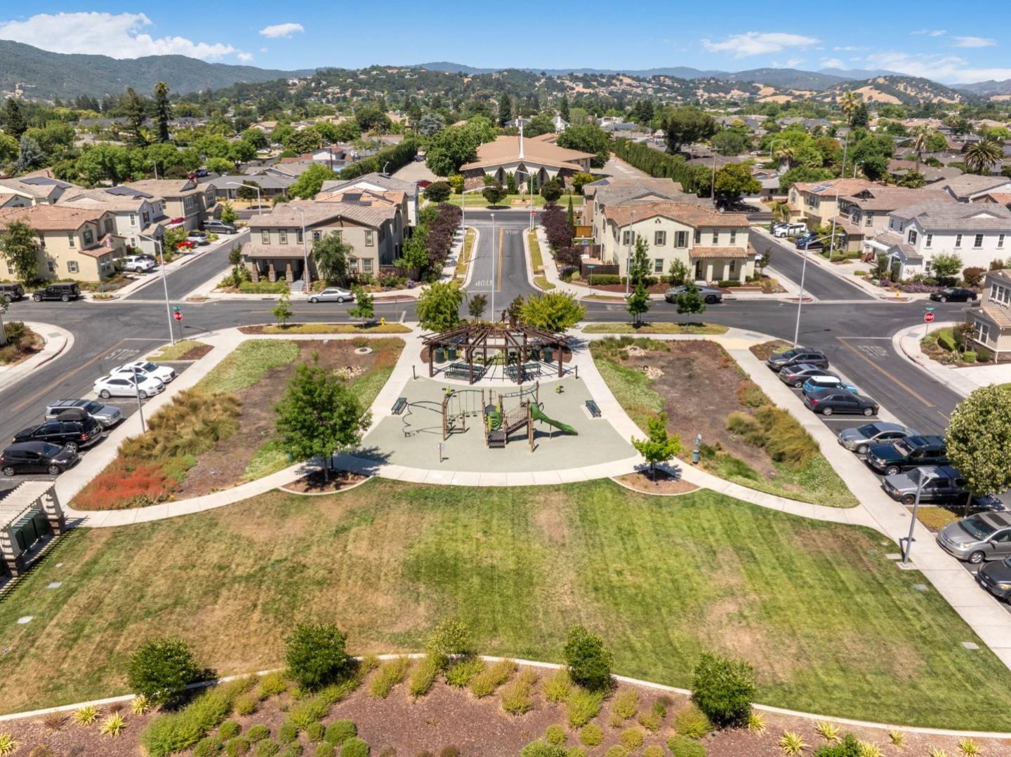 712 Baxter Way Gilroy, CA 95020 - Photo 31 of 37 a view of a city