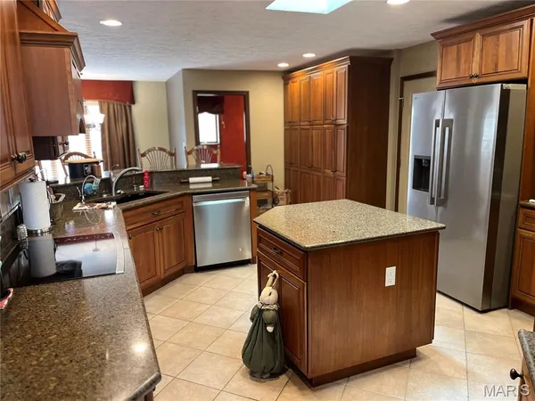 $715,500 | 149 Bethel Road, O'Fallon, IL 62269