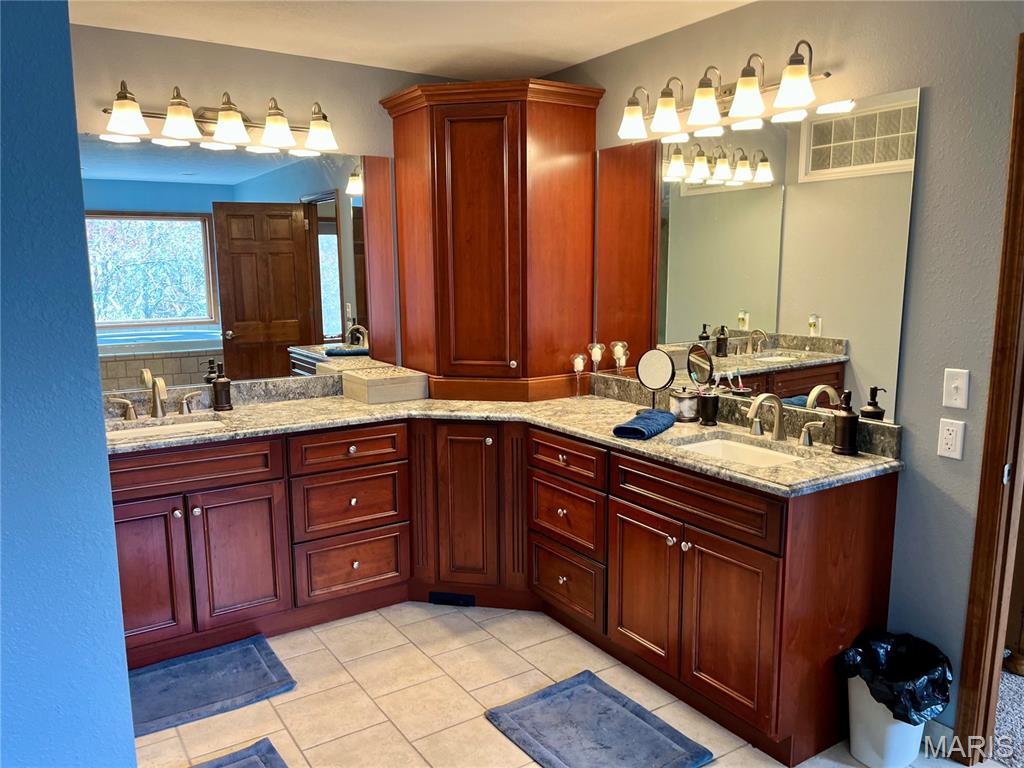 149 Bethel Road O'Fallon, IL 62269 - Photo 8 of 20