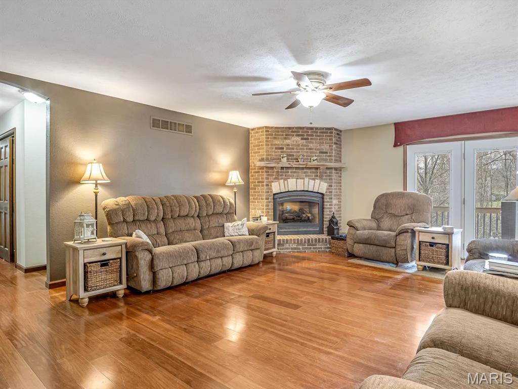 149 Bethel Road O'Fallon, IL 62269 - Photo 9 of 36