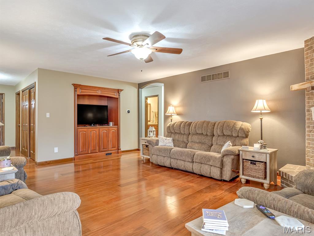 149 Bethel Road O'Fallon, IL 62269 - Photo 10 of 36