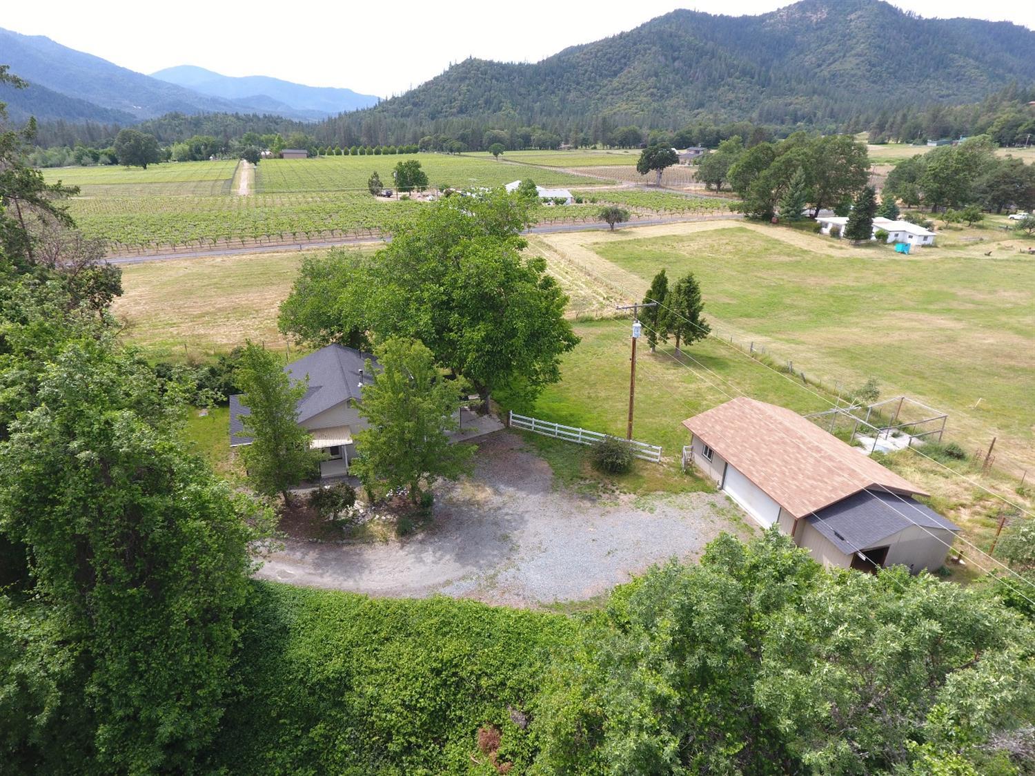 832 Kubli Road Grants Pass, OR 97527 - Photo 1 of 32 Primary Photo