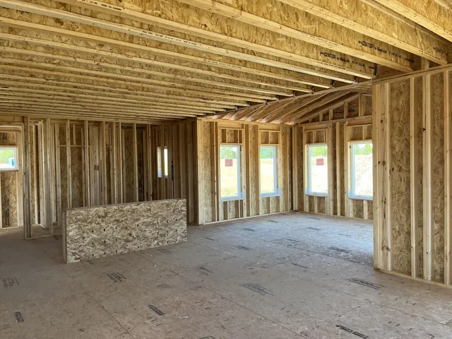 $689,900 | 1367 Scotsland Lane, Oconomowoc, WI 53066