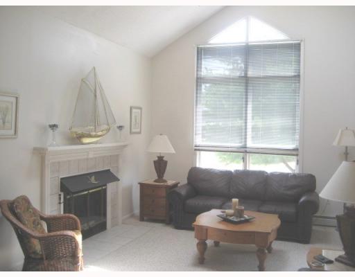 82 Quannacut Road, Unit 82B Westerly, RI 02891 - Photo 3 of 12 Living Room.