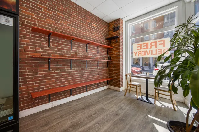 $1,500,000 | 145-147 Main Street, Waterville, ME 04901