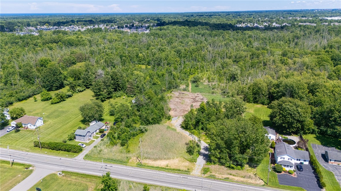 1652 Manitou Road Greece, NY 14626 - Photo 3 of 24