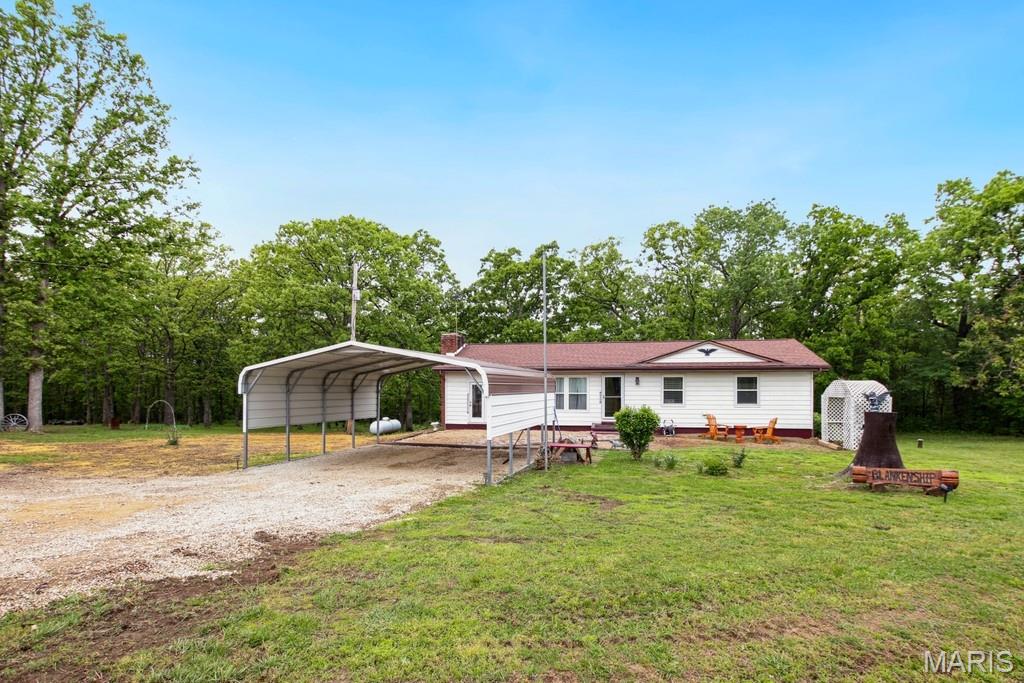 1066 Sun Meadow Road Bourbon, MO 65441 - Photo 1 of 31