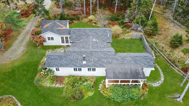 $999,900 | 1578 Pripet Wood Lane, Islesboro, ME 04848