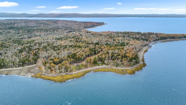 $999,900 | 1578 Pripet Wood Lane, Islesboro, ME 04848
