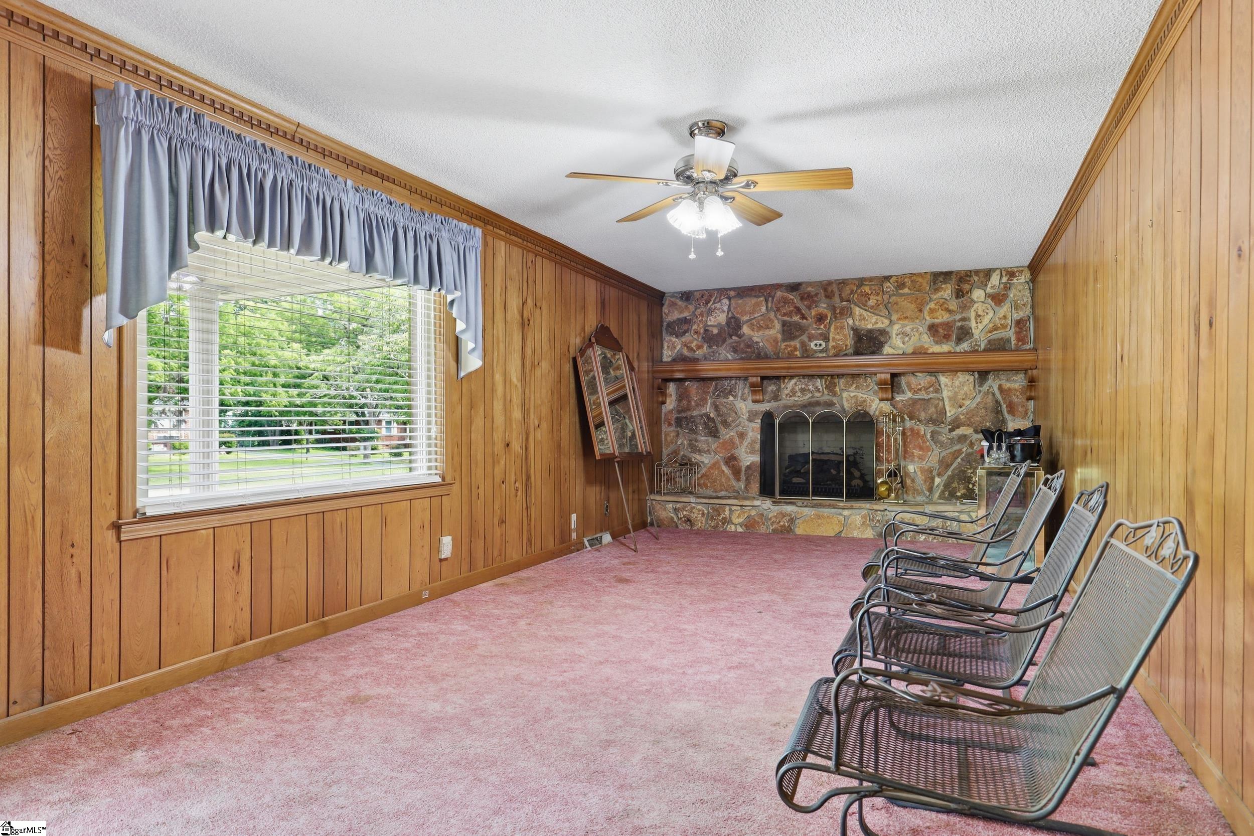 2401 Old Easley Bridge Road Greenville, SC 29611 - Photo 16 of 37