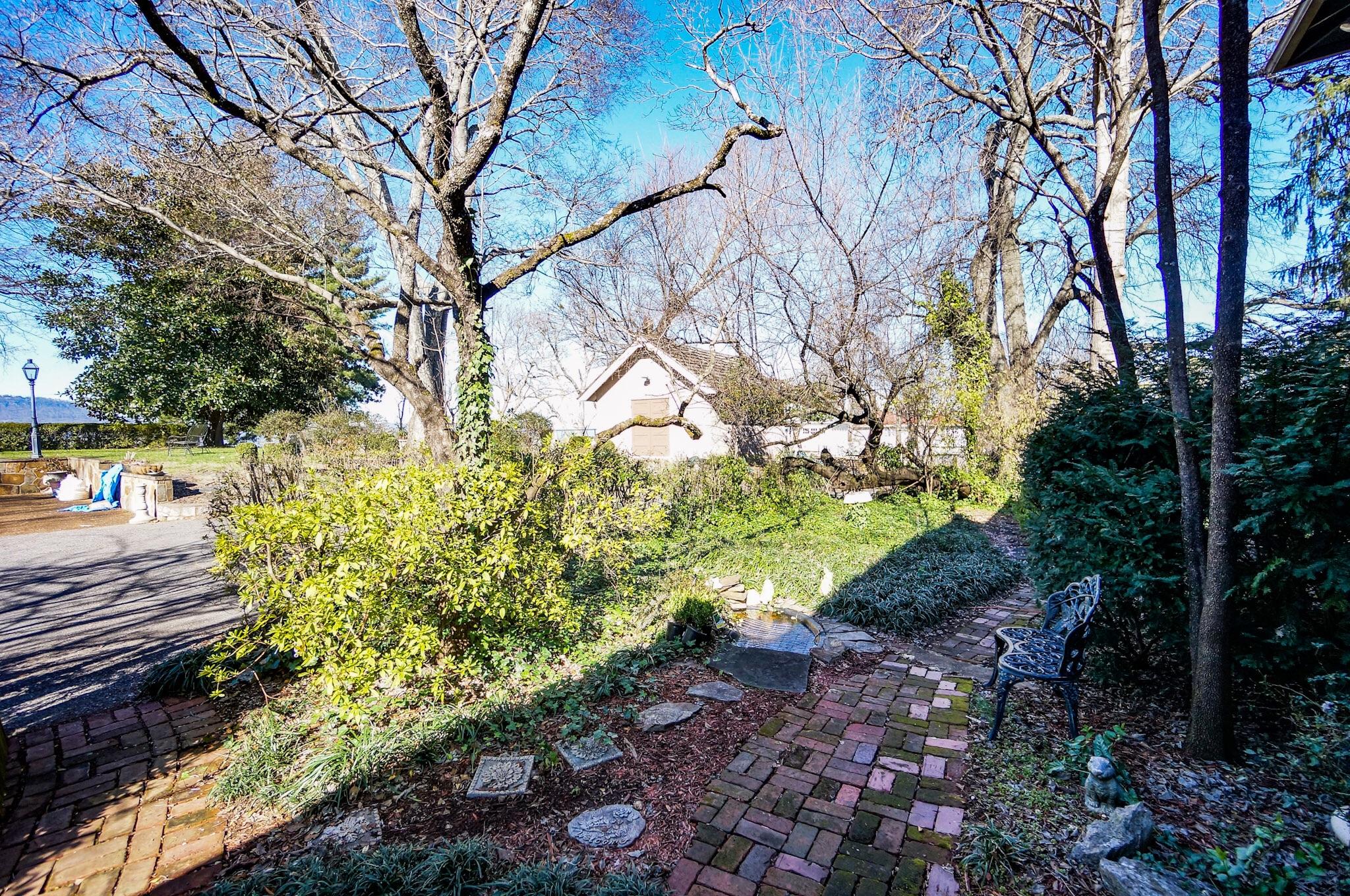 673 East Crest Road Chattanooga, TN 37404 - Photo 37 of 40 IMG_9158