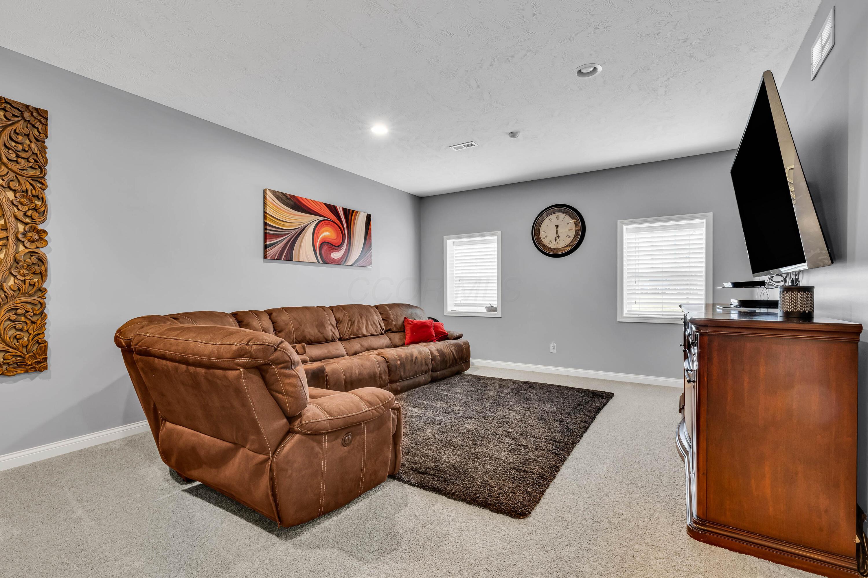 188 Kitdare Drive Delaware, OH 43015 - Photo 53 of 84 52. LL Family Room