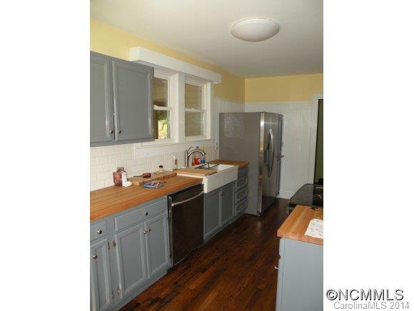 184 Cherryfield Loop Road Brevard, NC 28712 - Photo 11 of 24 Gallery Image 11