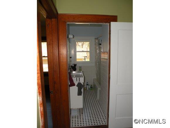 184 Cherryfield Loop Road Brevard, NC 28712 - Photo 13 of 24 Gallery Image 13