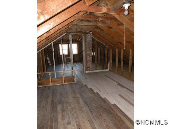 184 Cherryfield Loop Road Brevard, NC 28712 - Photo 19 of 24 Gallery Image 19