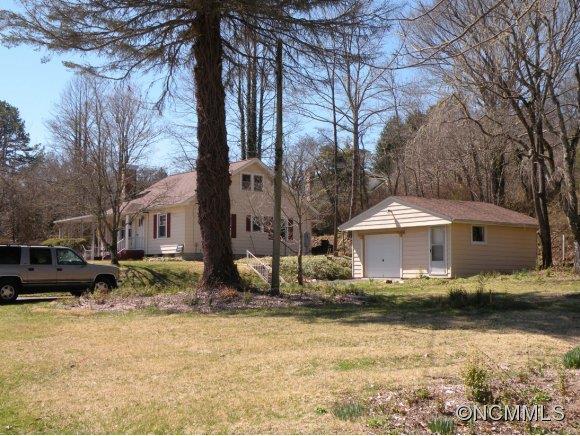 184 Cherryfield Loop Road Brevard, NC 28712 - Photo 4 of 24 Gallery Image 4