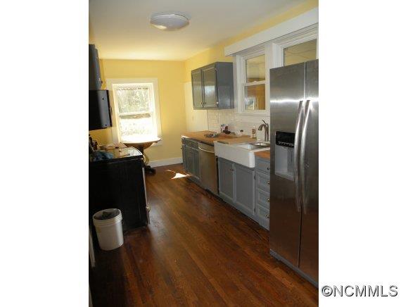 184 Cherryfield Loop Road Brevard, NC 28712 - Photo 10 of 24 Gallery Image 10
