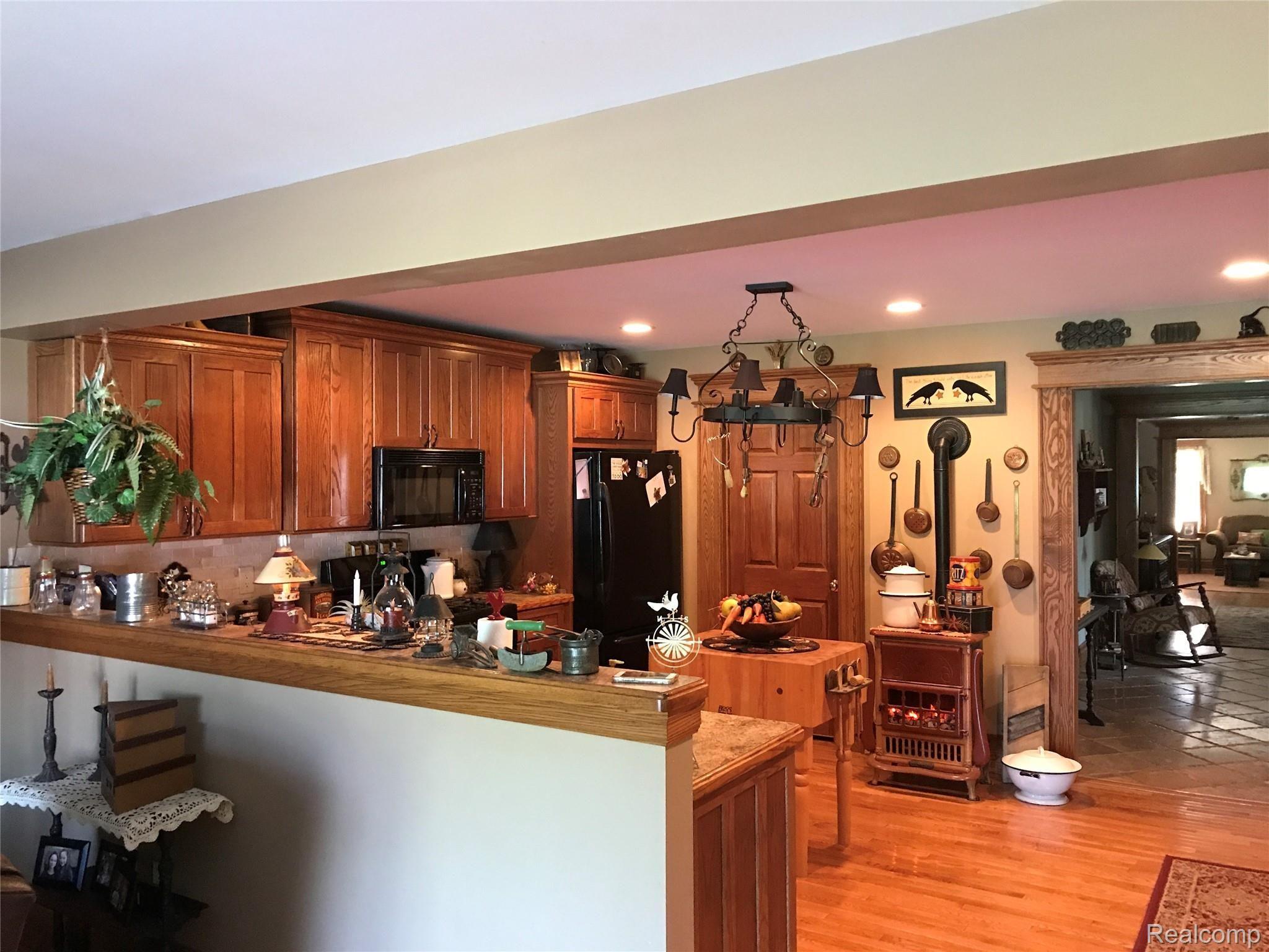 23800 Clark Road Belleville, MI 48111 - Photo 15 of 42 IMG_2283.JPG