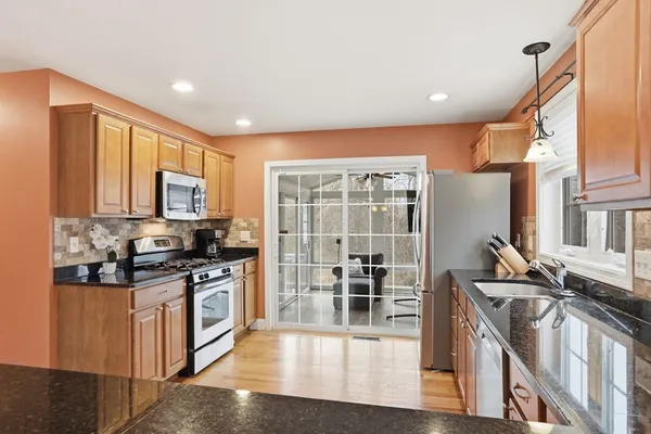 $699,000 | 6 Spinnaker Circle, Haverhill, MA 01830