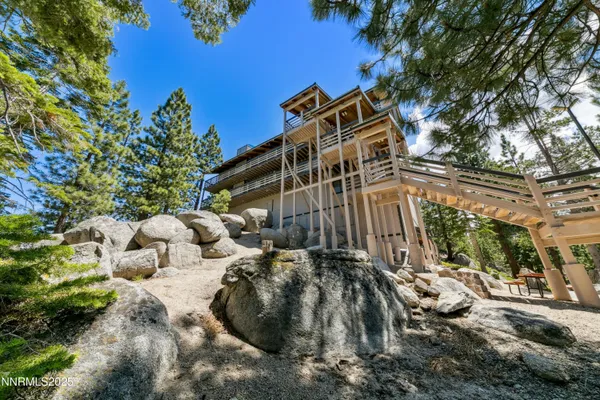 $307,500 | 305 Galaxy Lane, Unit 3, Stateline, NV 89449