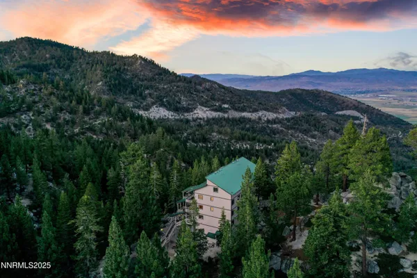 $307,500 | 305 Galaxy Lane, Unit 3, Stateline, NV 89449