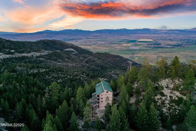 $325,000 | 305 Galaxy Lane, Unit 3, Stateline, NV 89449