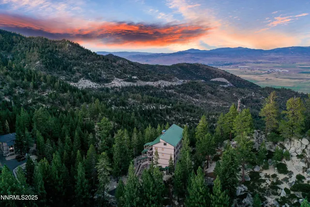 $325,000 | 305 Galaxy Lane, Unit 3, Stateline, NV 89449