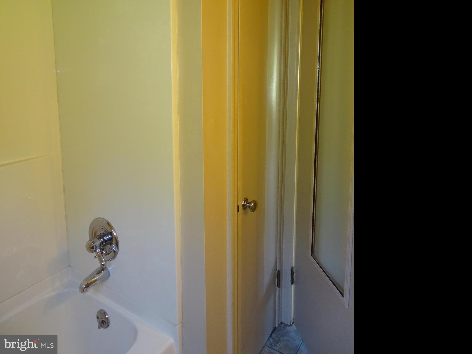 1127 Glendale Road York, PA 17403 - Photo 15 of 36 Gallery Image 15
