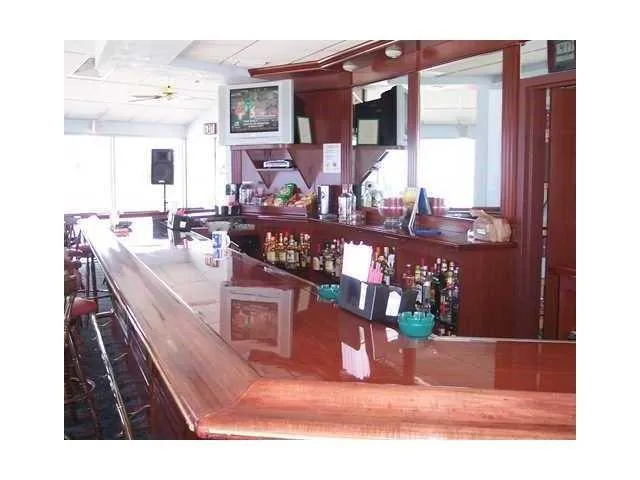 $2,000 | 111 Briny Avenue, Unit 806, Pompano Beach, FL 33062