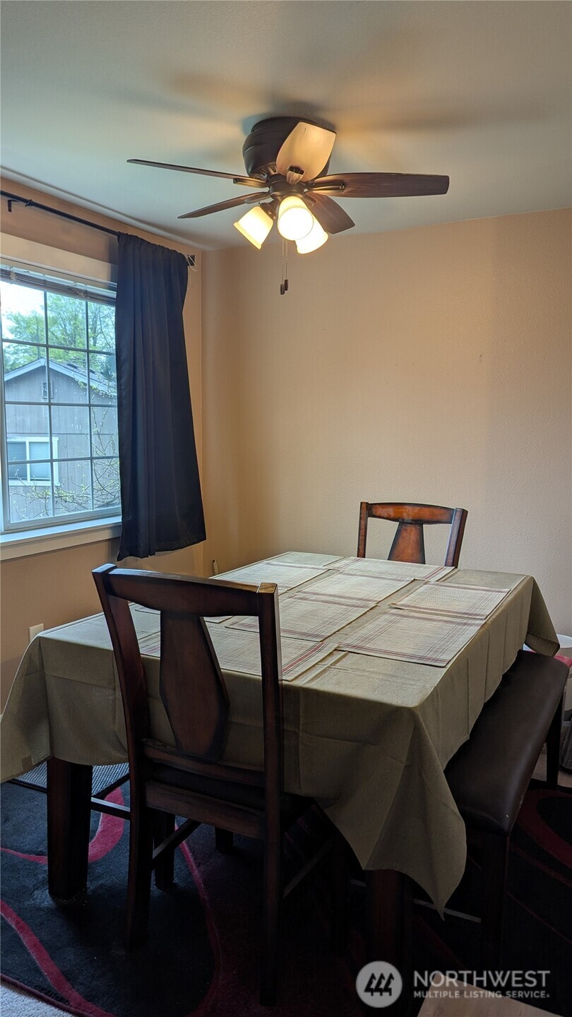 12404 East Gibson Road, Unit P306 Everett, WA 98204 - Photo 6 of 20