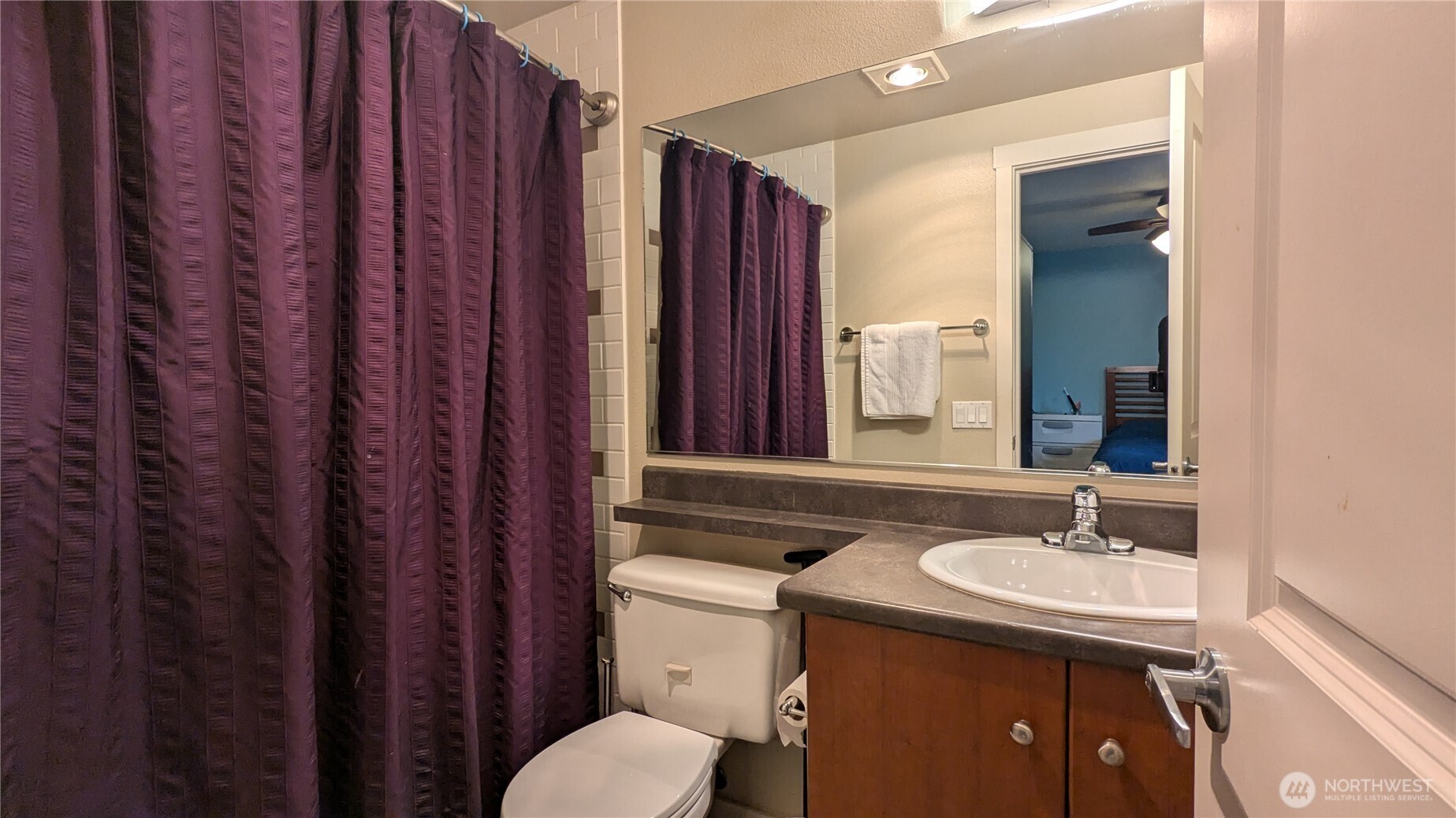 12404 East Gibson Road, Unit P306 Everett, WA 98204 - Photo 10 of 20