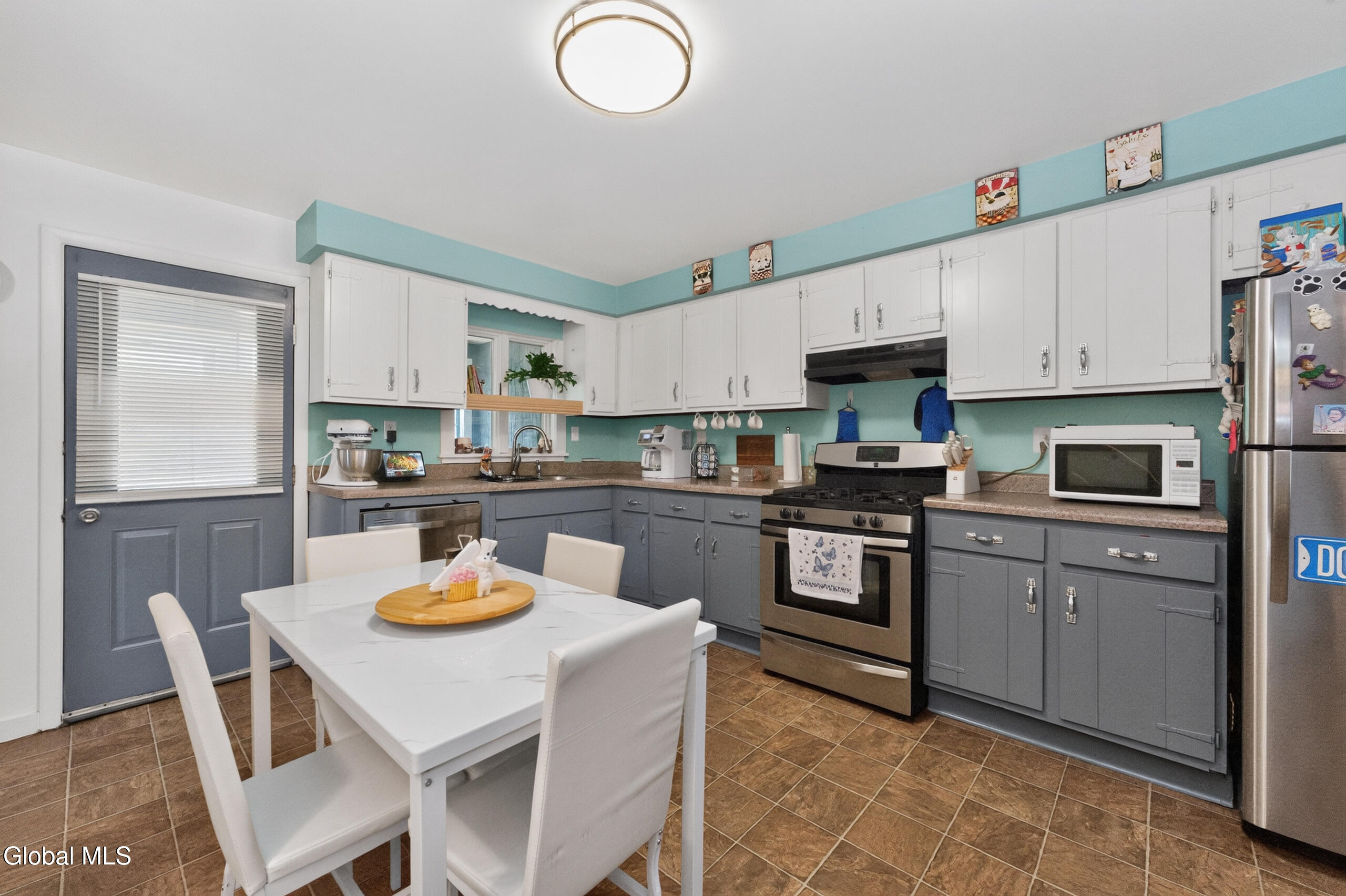 1015 1st Street Rensselaer, NY 12144 - Photo 8 of 27 3 Kitchen 2