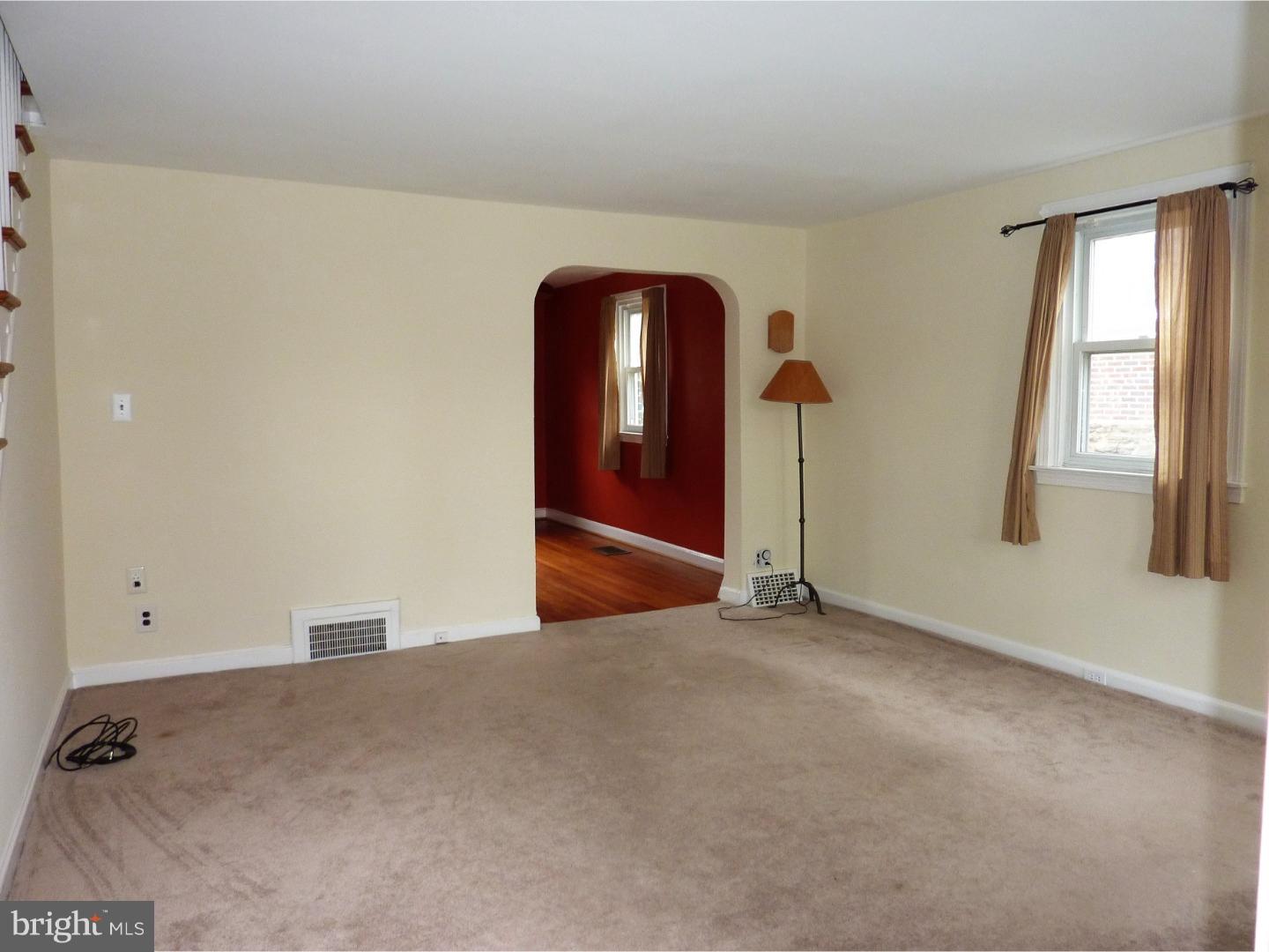 4006 Marshall Road Upper Darby, PA 19026 - Photo 5 of 22 Living Room