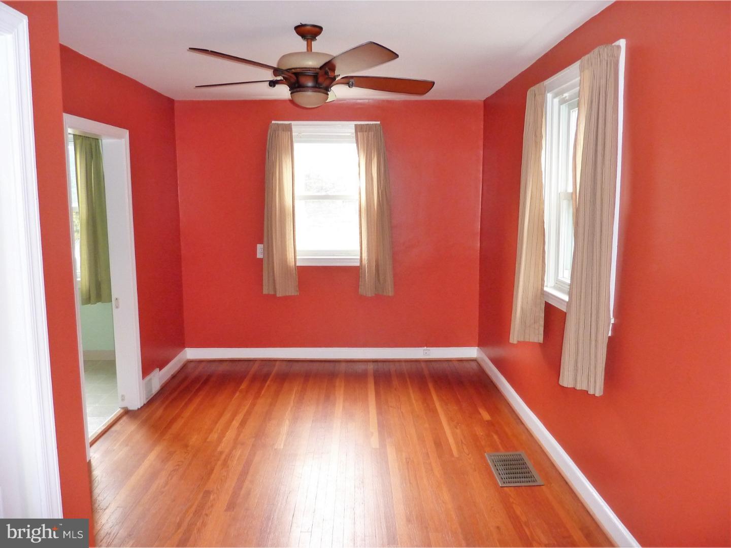 4006 Marshall Road Upper Darby, PA 19026 - Photo 6 of 22 Dining Room