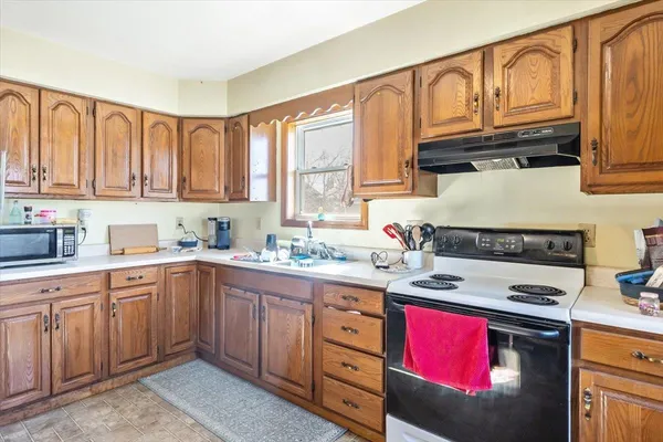 $239,000 | 40 Bouthillette Cir Street, St. Albans, VT 05478