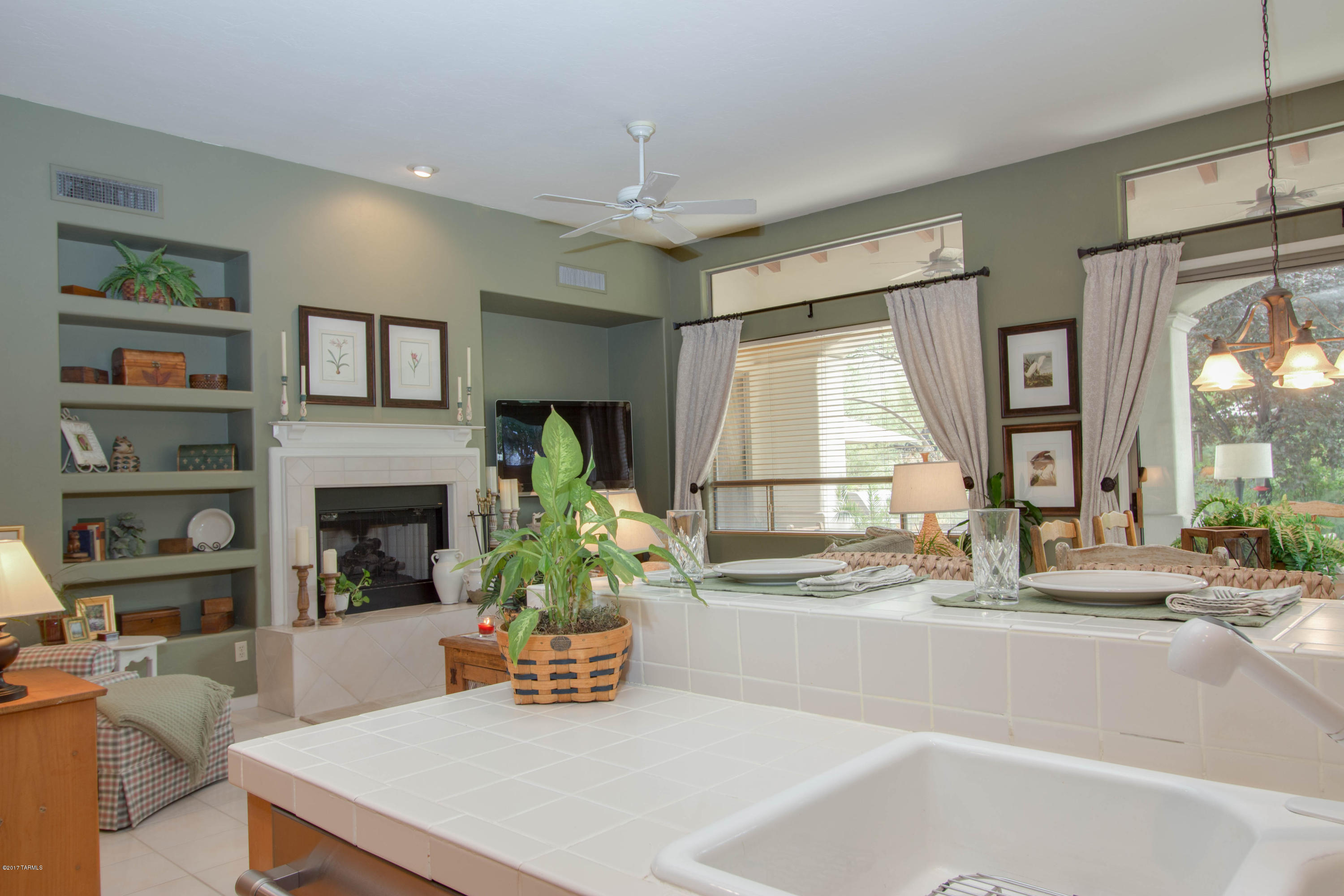 5234 North Ridge Spring Place Tucson, AZ 85749 - Photo 11 of 30 Gallery Image 11