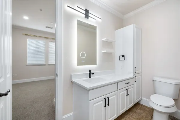 $2,150 | 7134 Mapleridge Street, Unit 3G, Houston, TX 77081