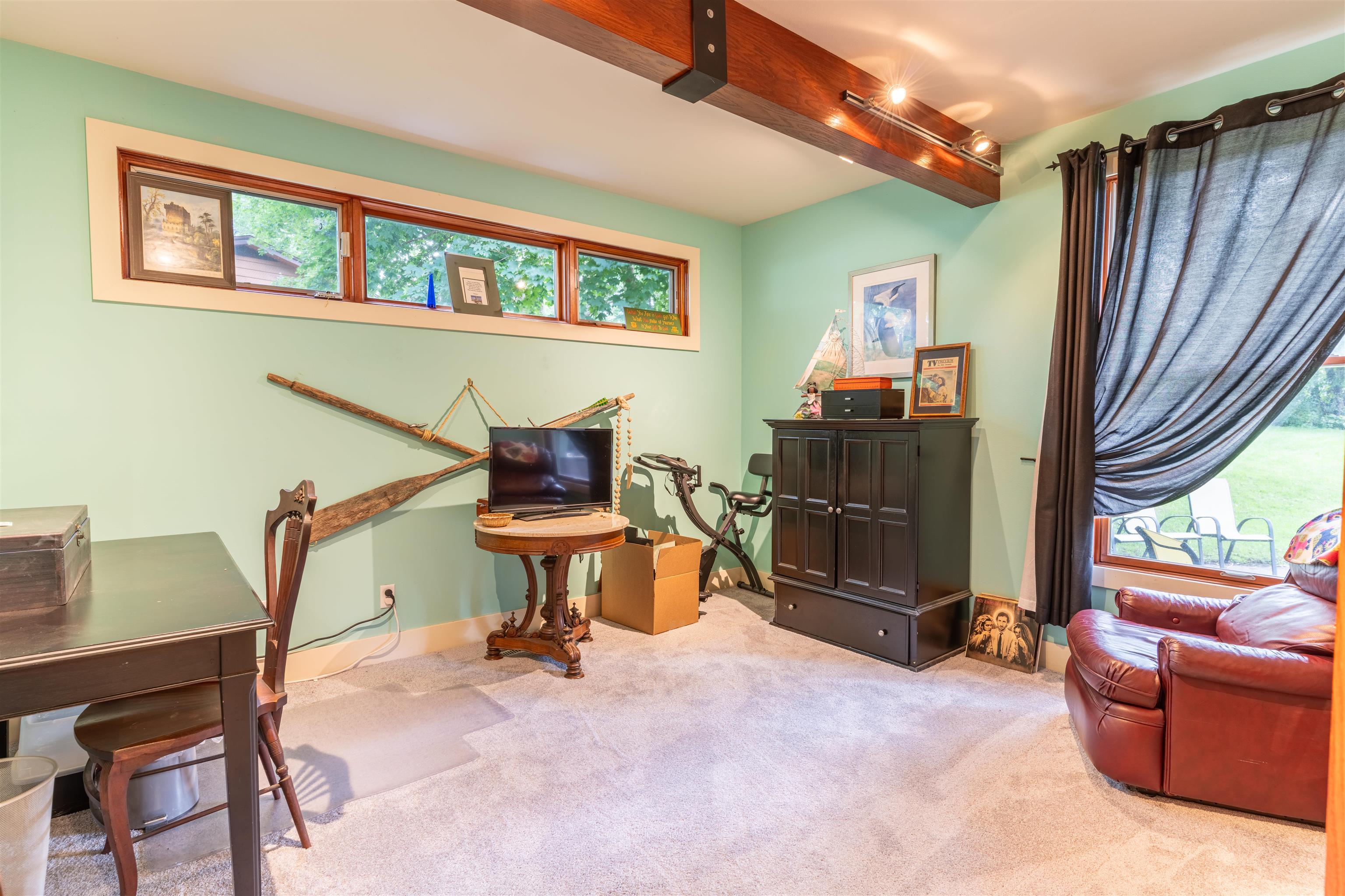 4609 Brookview Road Rockford, IL 61107 - Photo 22 of 44 a living room with furniture and a window
