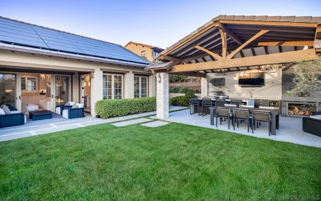 $5,250,000 | 10871 Cadence Isle Court, San Diego, CA 92130