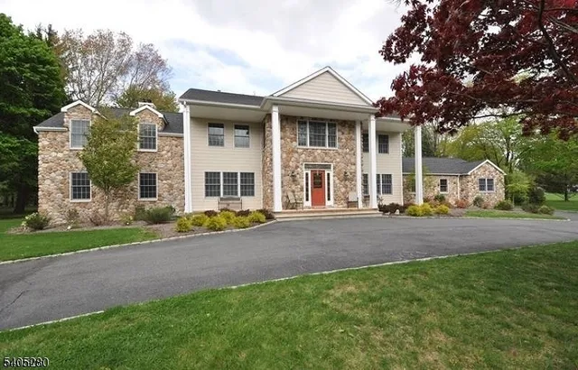 $1,399,000 | 13 Knollwood Trail East, Mendham, NJ 07945