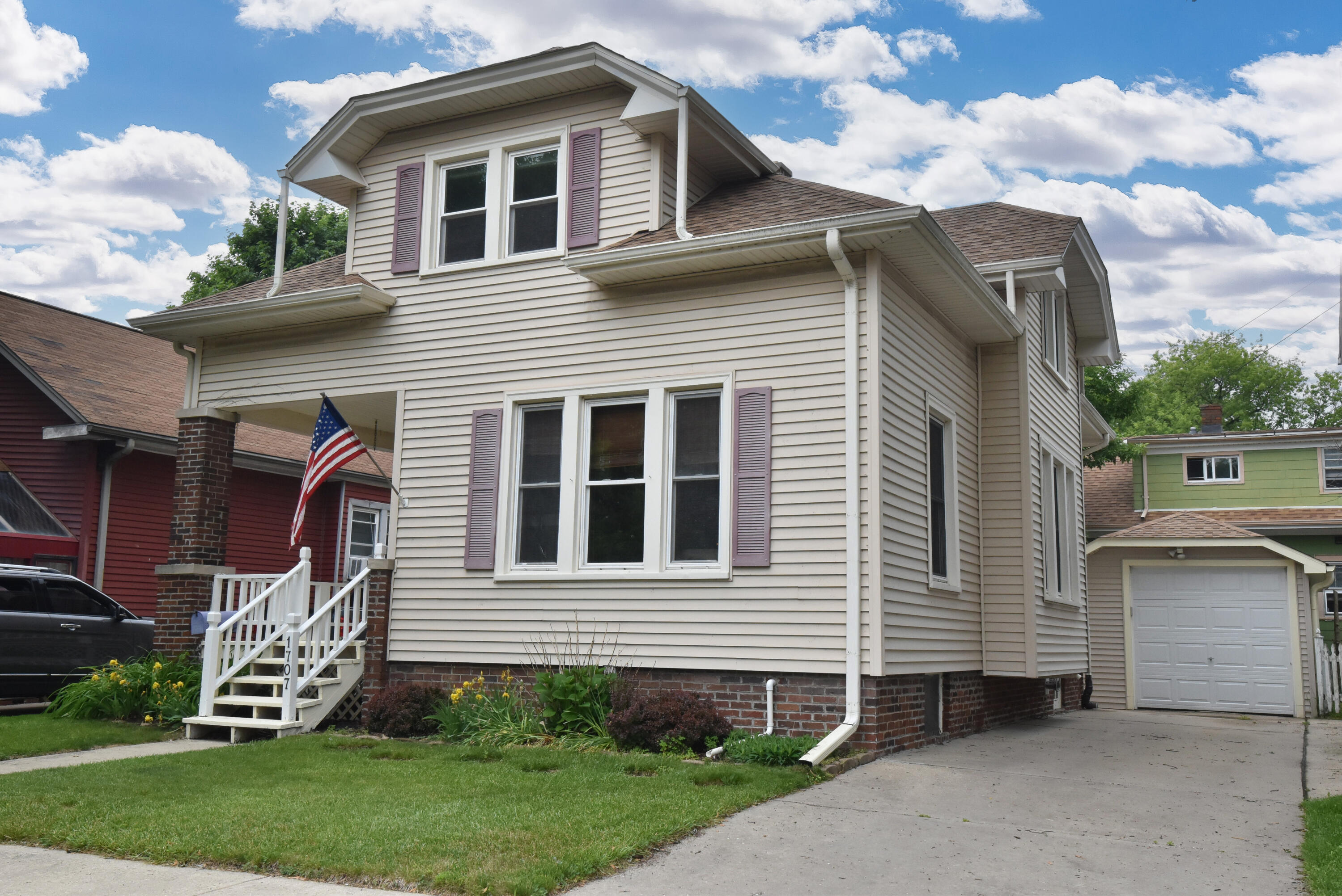 1707 Carlisle Avenue Racine, WI 53404 - Photo 24 of 27 MMG_0088 copy