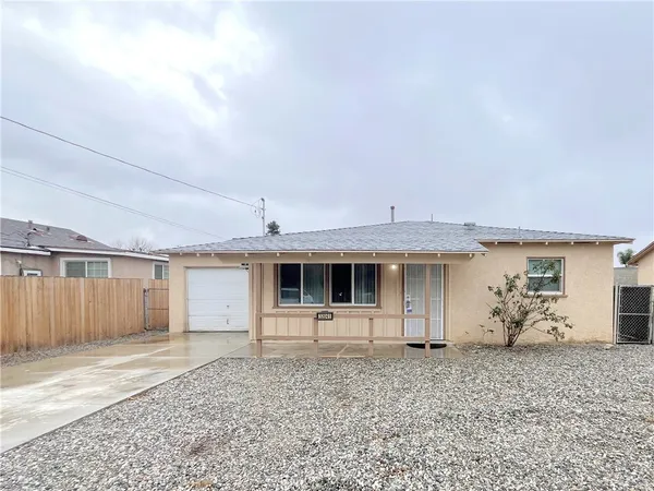 $2,195 | 32041 Avenue East, Yucaipa, CA 92399