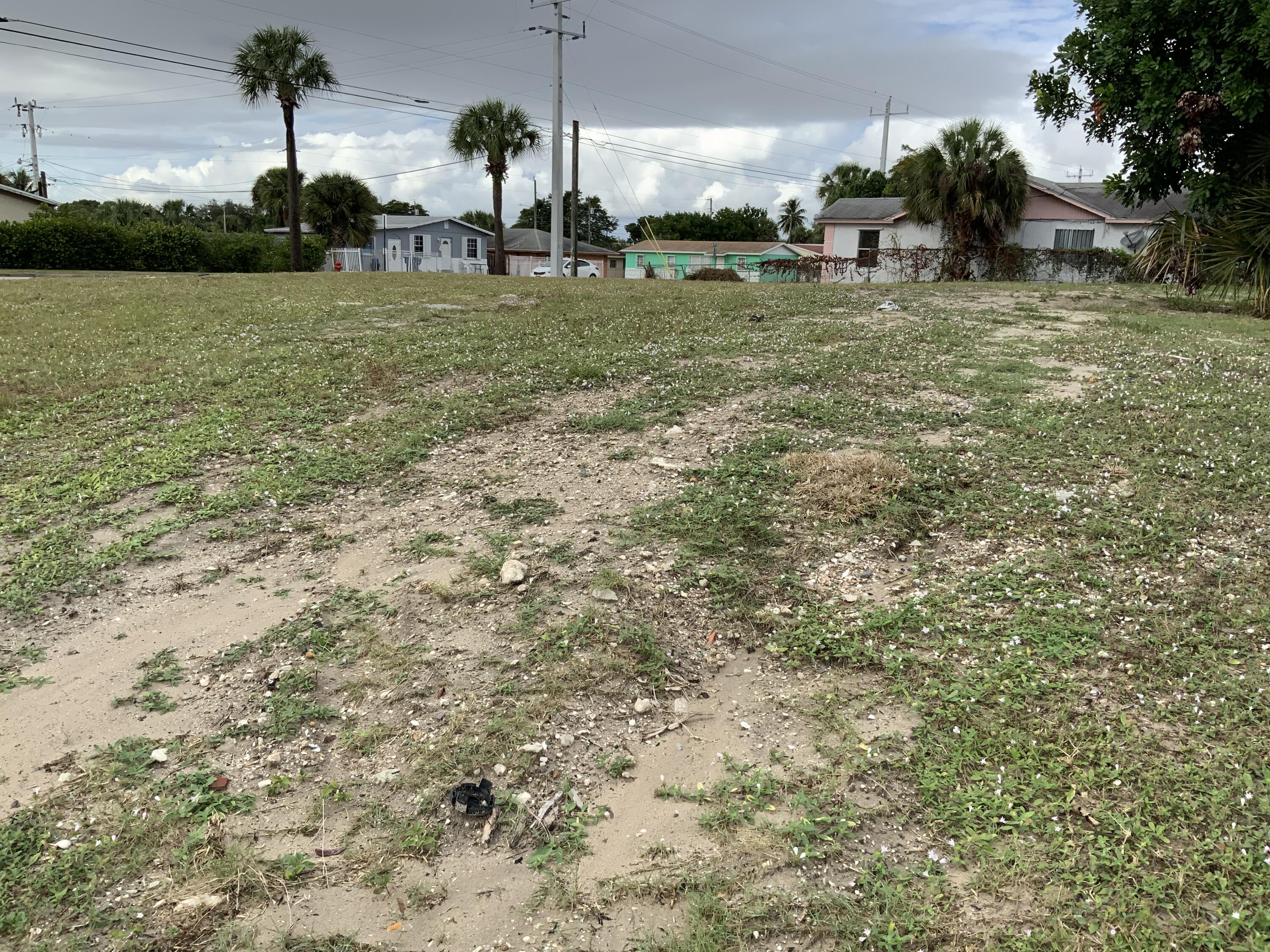 Null Null 32nd & Avenue South Riviera Beach, FL 33404 - Photo 3 of 4 IMG_5059