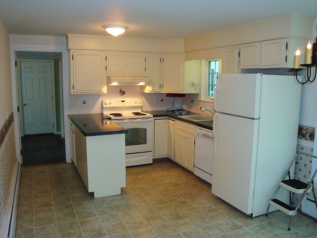 103 Calvin Road North Attleboro, MA 02760 - Photo 8 of 30 Gallery Image 8