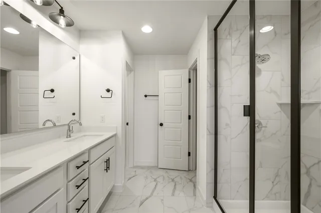 $1,950 | 5160 North A.W. Grimes Boulevard, Unit 190, Round Rock, TX 78665