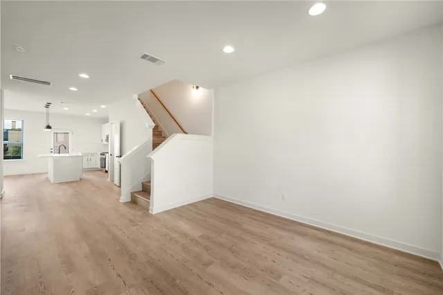 $1,950 | 5160 North A.W. Grimes Boulevard, Unit 190, Round Rock, TX 78665