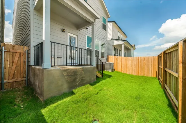 $1,950 | 5160 North A.W. Grimes Boulevard, Unit 190, Round Rock, TX 78665