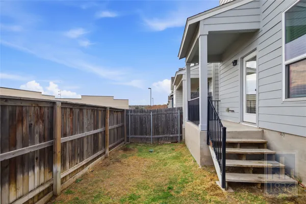 $1,900 | 5160 North A.W. Grimes Boulevard, Unit 190, Round Rock, TX 78665