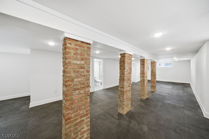 28 Irving Street Montclair, NJ 07042 - Photo 12 of 25