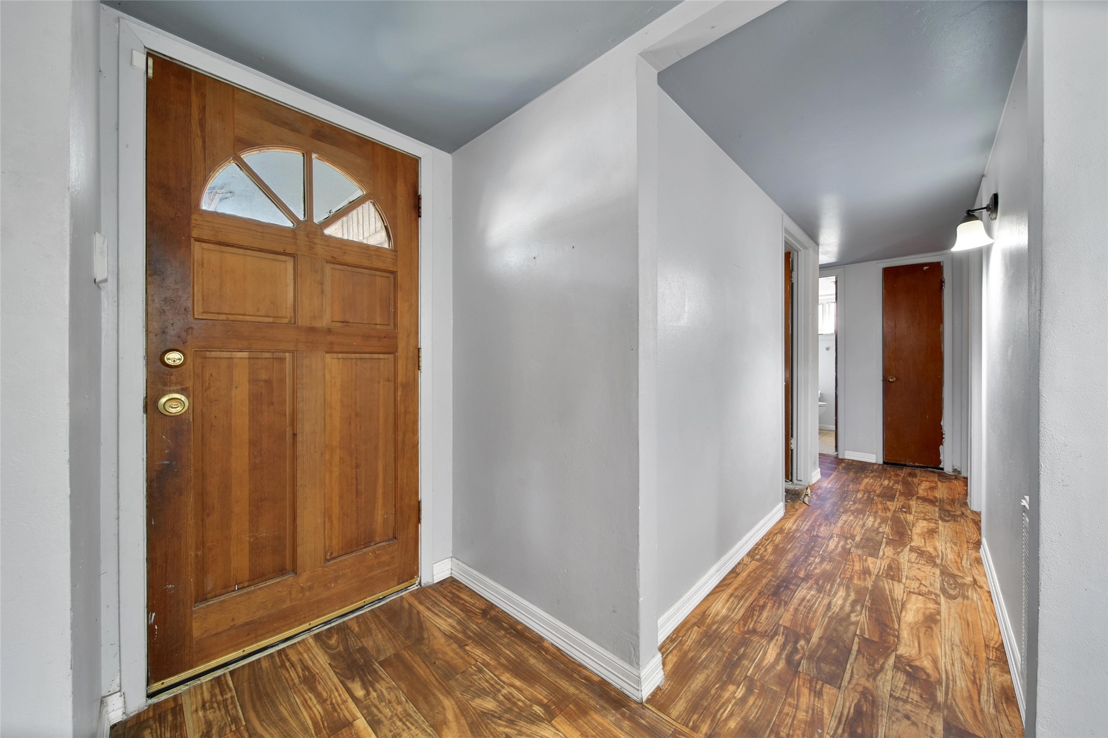 1559 Diplomat Way Houston, TX 77088 - Photo 5 of 17